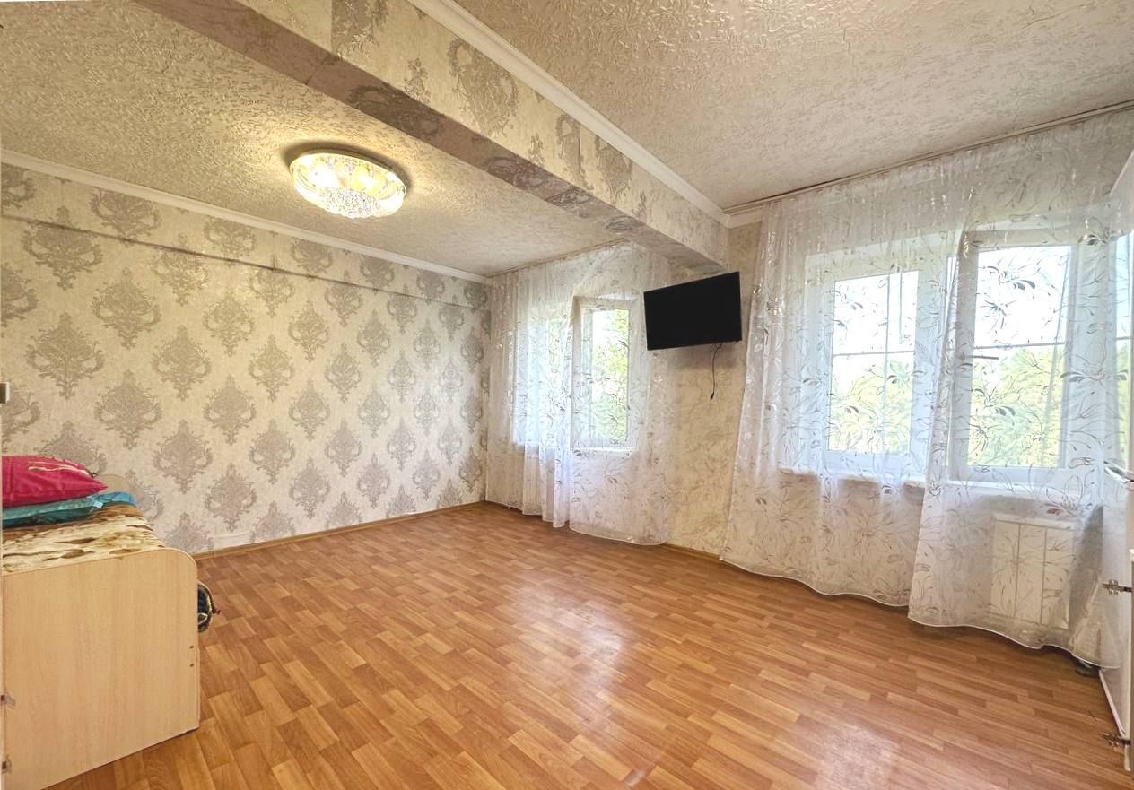 комната г Красноярск р-н Кировский ул Кутузова 21 фото 3