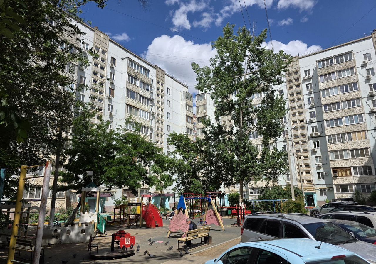 квартира г Астрахань р-н Кировский ул Валерии Барсовой 15к/2 фото 2