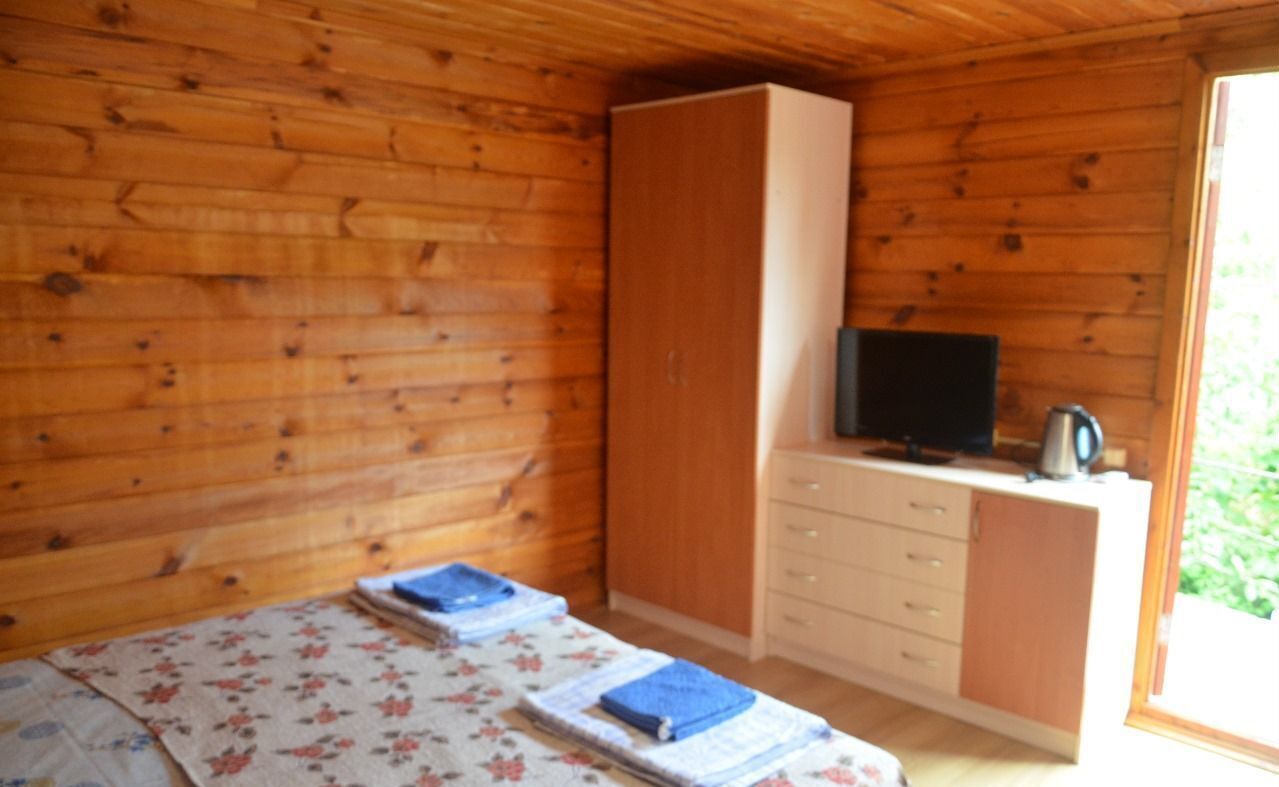 дом г Геленджик с Кабардинка ул Партизанская 84а фото 2