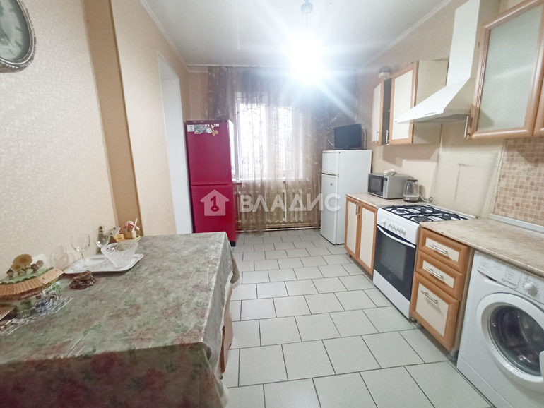 квартира г Брянск р-н Советский ул Крахмалева 39 фото 2