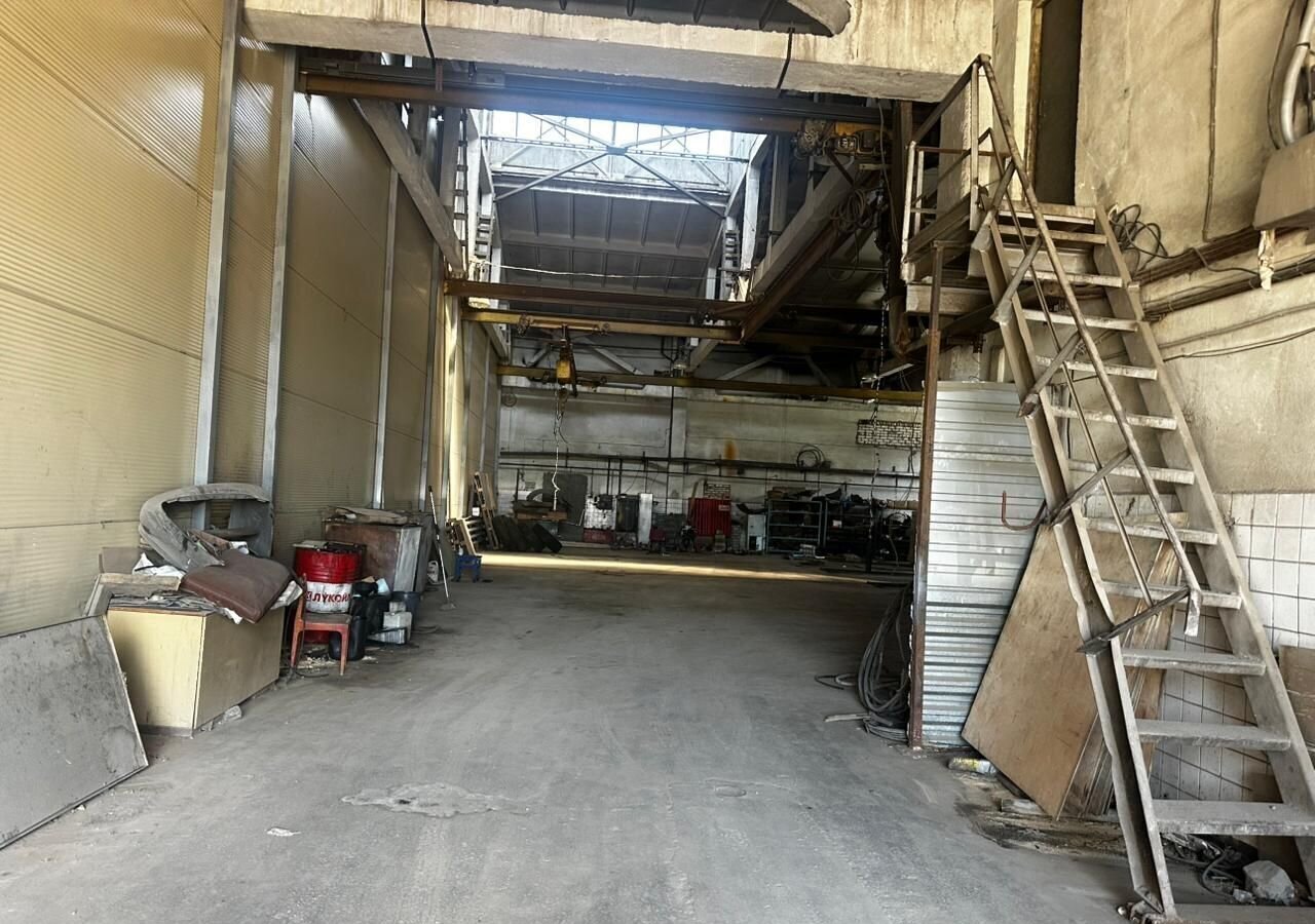 свободного назначения г Волгоград р-н Тракторозаводский ул им. Лавренева 21 фото 4