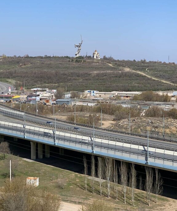 квартира г Волгоград ул им. Ханпаши Нурадилова 7 фото 14