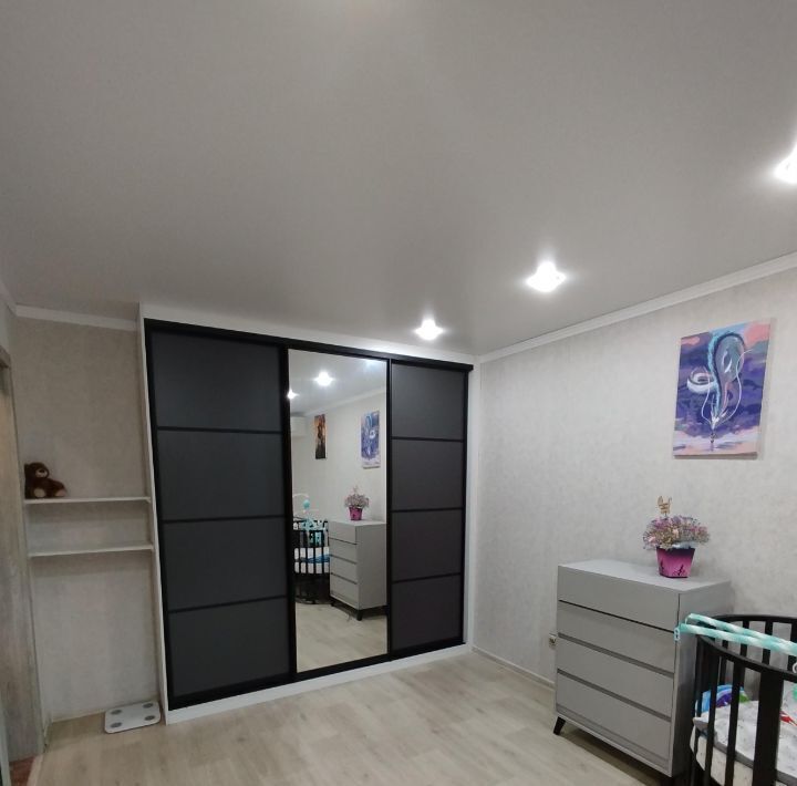 квартира г Омск р-н Октябрьский ул 75 Гвардейской бригады 1а фото 2