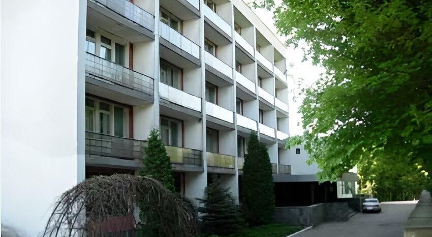офис г Саратов р-н Ленинский ул 5-я Дачная 33а фото 1