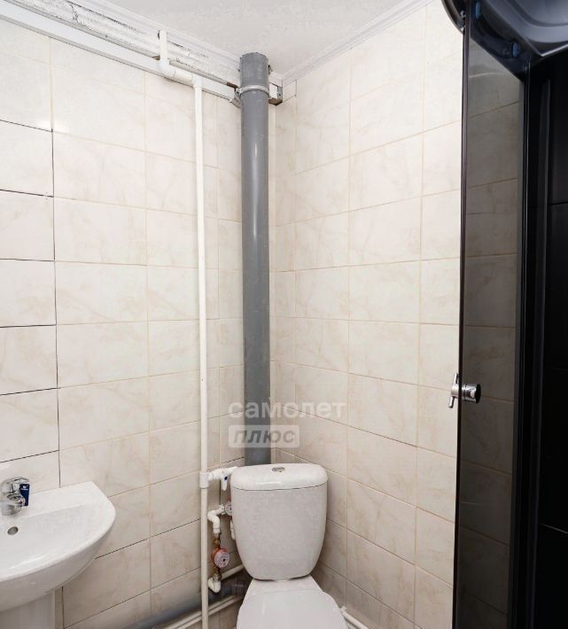 квартира г Омск р-н Кировский ул Седова 55/4 фото 4