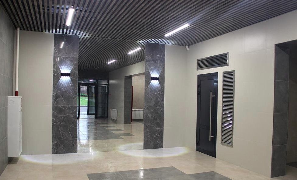 квартира г Тольятти р-н Автозаводский ул Фрунзе 2в фото 3