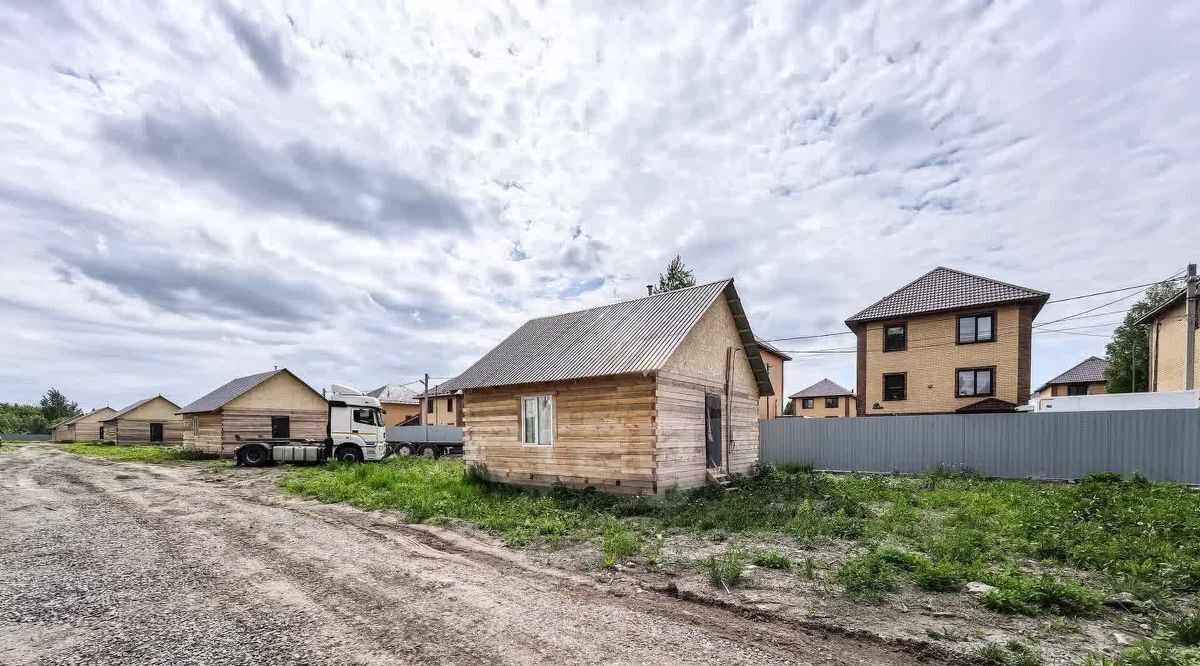 дом г Новосибирск мкр 3-й Памирский Площадь Маркса фото 15