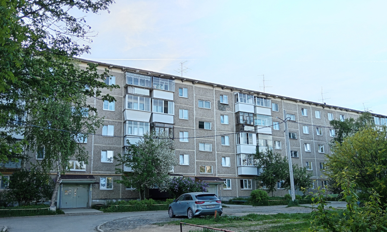квартира г Ревда ул Цветников 51 фото 2