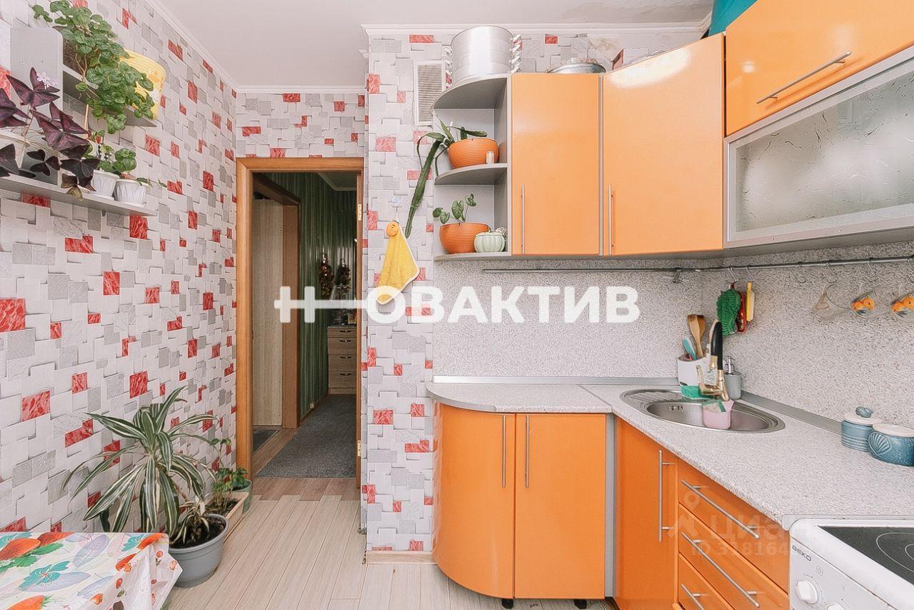 квартира г Новосибирск р-н Кировский ул Новогодняя 18 фото 2