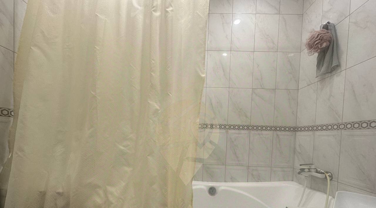 квартира г Старый Оскол Северный микрорайон 5А фото 4