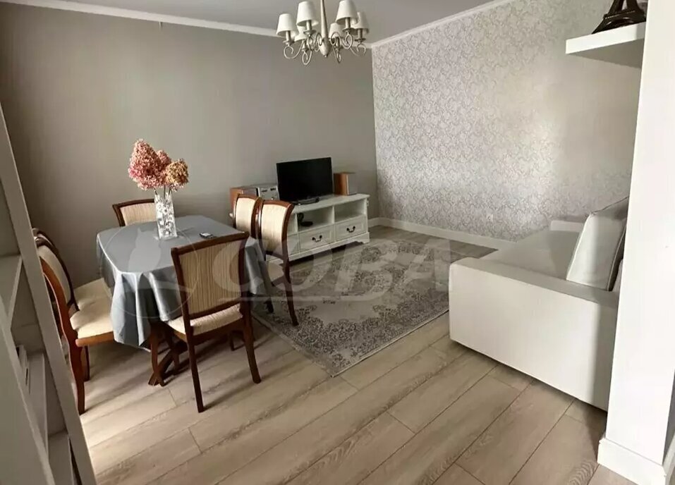 квартира г Тобольск ул Радищева 1 фото 1