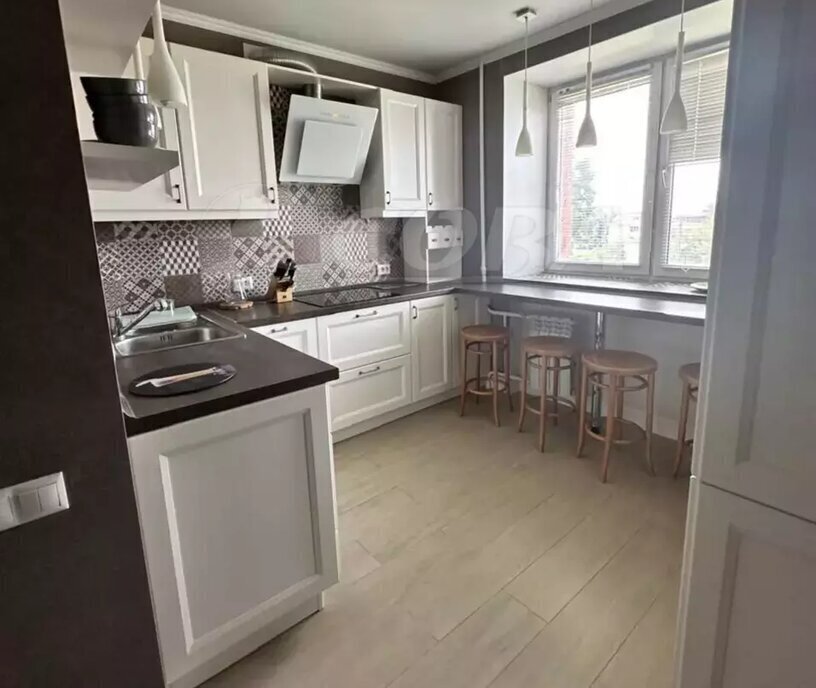 квартира г Тобольск ул Радищева 1 фото 12