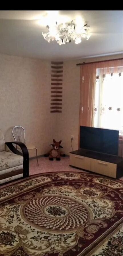 квартира г Пугачев пр-кт Революционный 262/272 Пугачёвский р-н, муниципальное образование фото 2