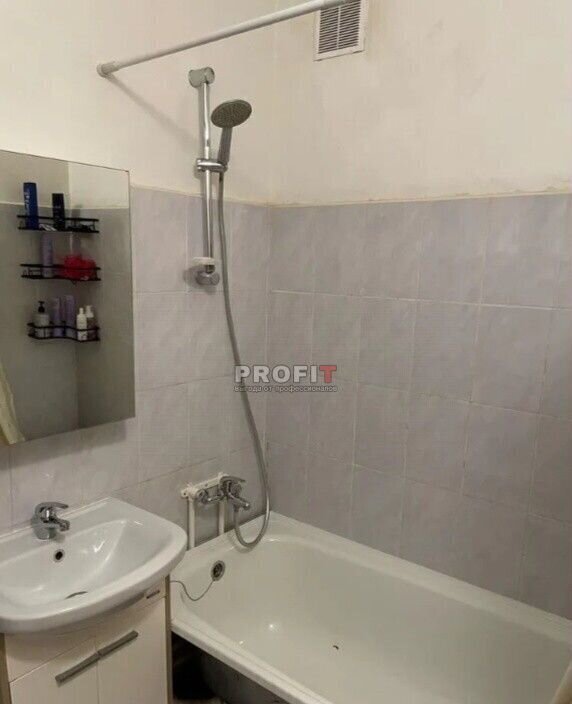 квартира г Красноярск р-н Советский ул Батурина 30к/2 мкр-н Взлётка фото 9