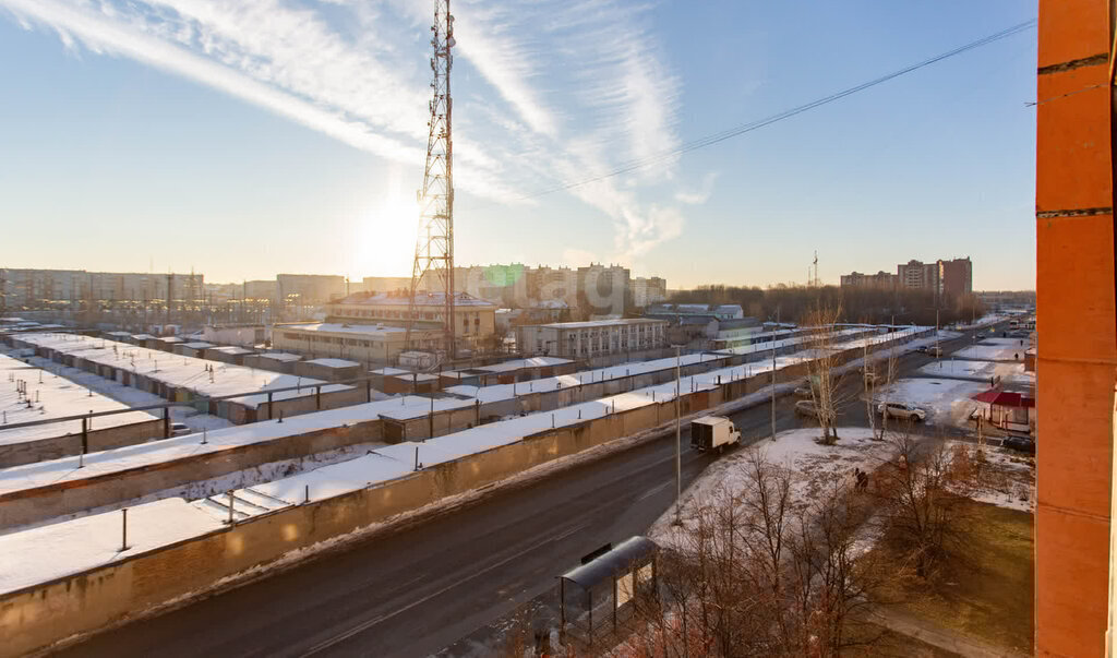 квартира г Тобольск мкр 7а 39/2 фото 6