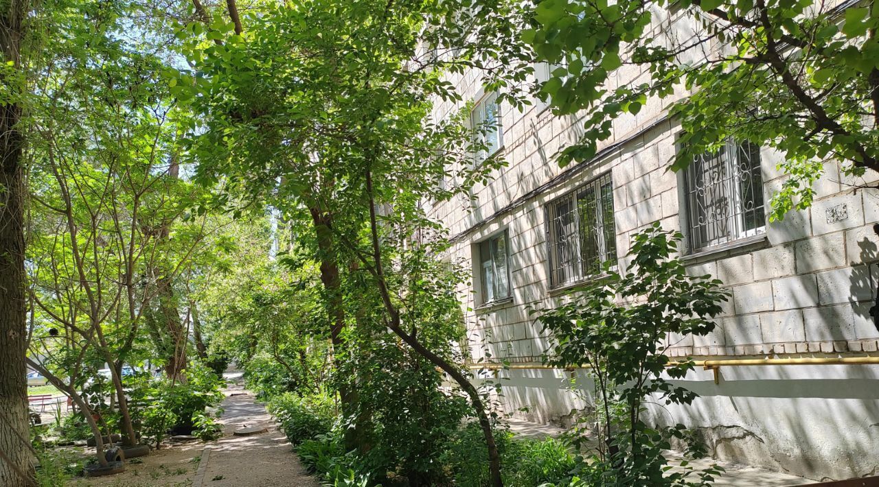 квартира г Волгоград р-н Дзержинский ул Шекснинская 10 фото 18