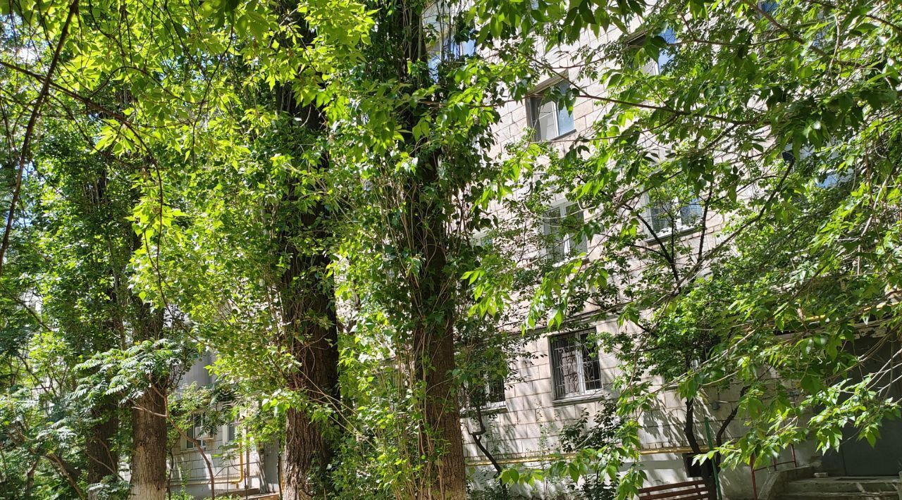 квартира г Волгоград р-н Дзержинский ул Шекснинская 10 фото 17