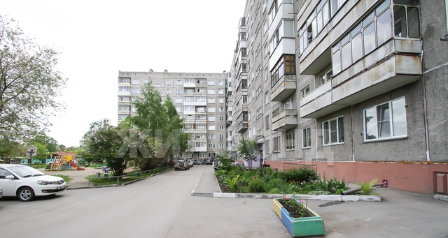 р-н Калининский Маршала Покрышкина Плехановский ул Кропоткина 130/1 фото