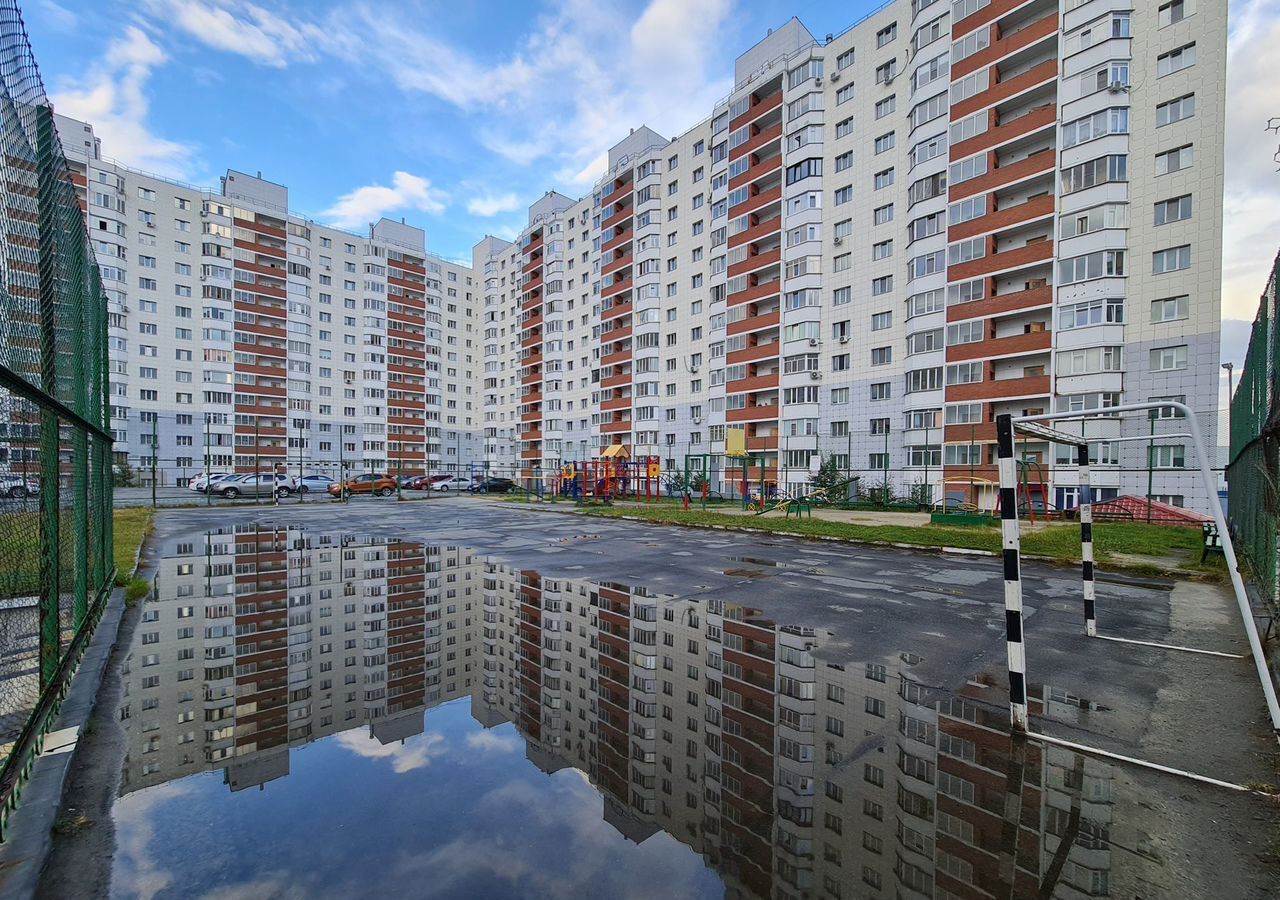 квартира г Сургут р-н Северо-Восточный жилой пр-кт Пролетарский 4/2 Сургут, Тюменская обл. фото 1