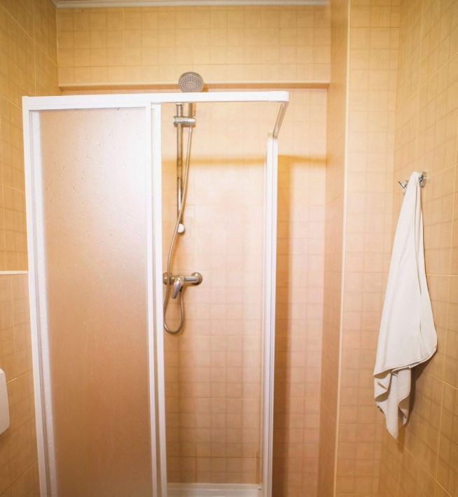 комната г Евпатория пгт Заозерное ул Севастопольская 59 фото 5