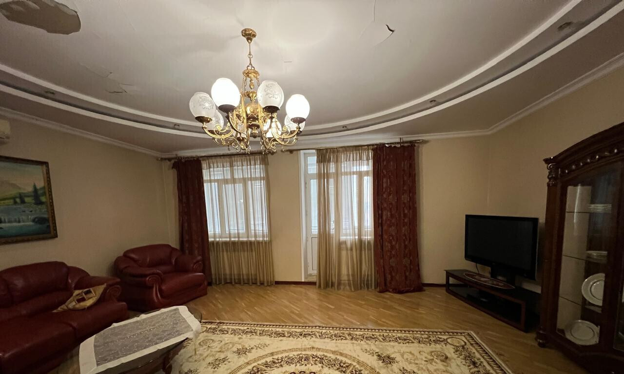 квартира г Махачкала р-н Ленинский ул Ирчи Казака 77б фото 3