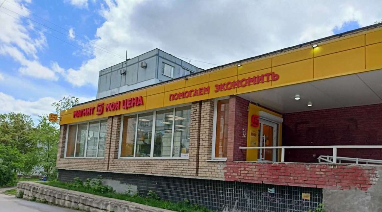 торговое помещение г Тольятти р-н Комсомольский ул Мурысева 64 фото 1