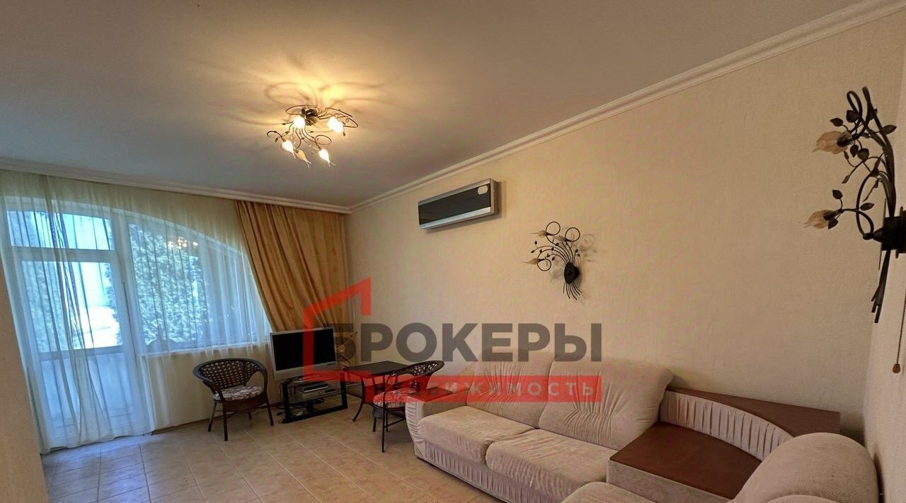 квартира г Алушта п Семидворье мкр Волна 1 фото 1