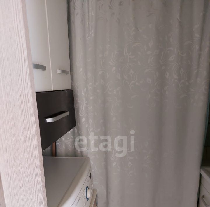 квартира г Владивосток р-н Ленинский ул Ладыгина 15 фото 8