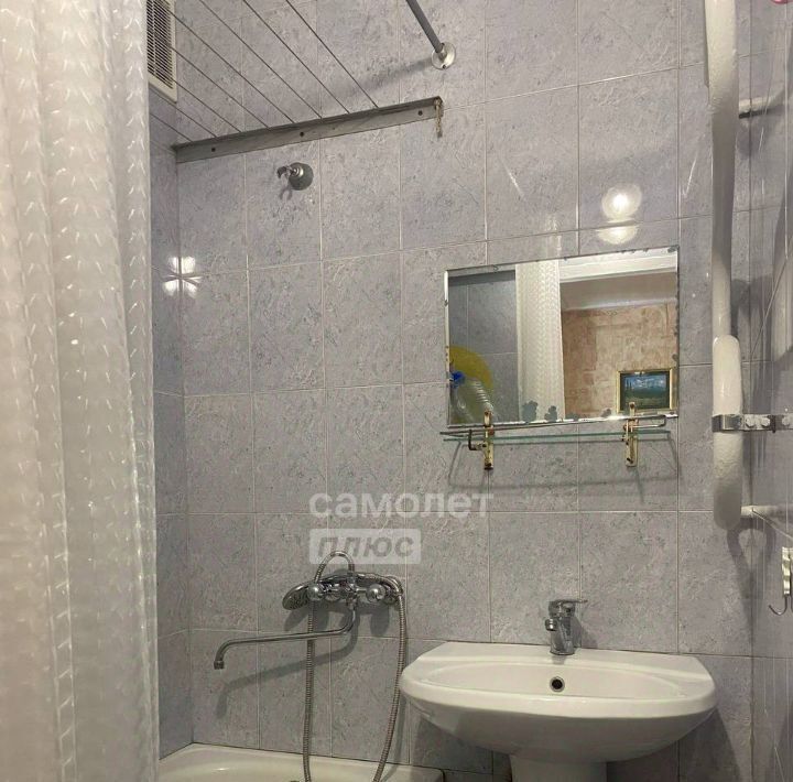 квартира г Нижний Новгород Буревестник ул Героев космоса 16 фото 8