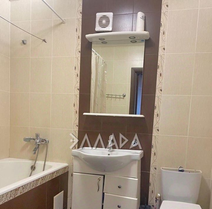 квартира г Ростов-на-Дону р-н Первомайский ул Лелюшенко 13 фото 8