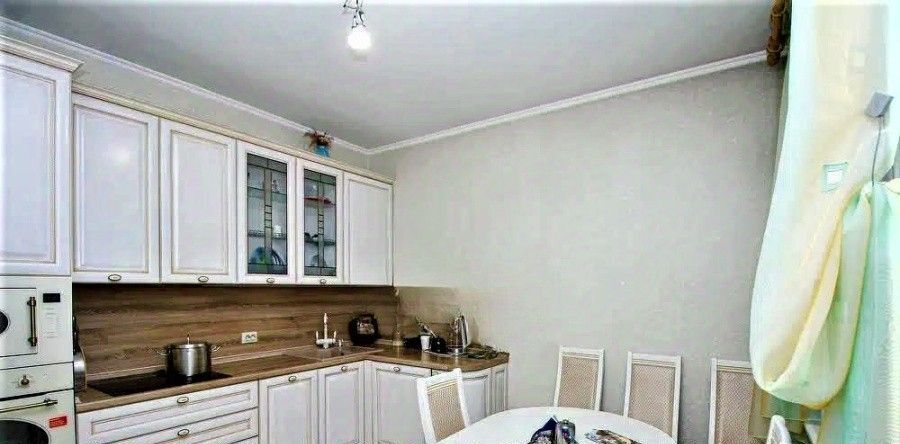 квартира г Нижневартовск ул Героев Самотлора 16 фото 1
