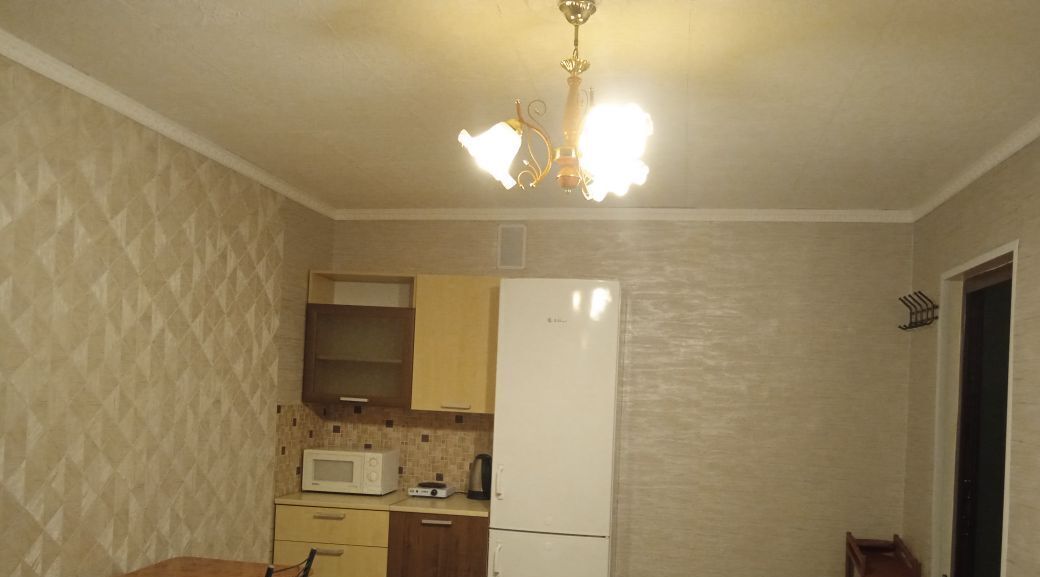 комната г Нижневартовск ул Менделеева 12 фото 6