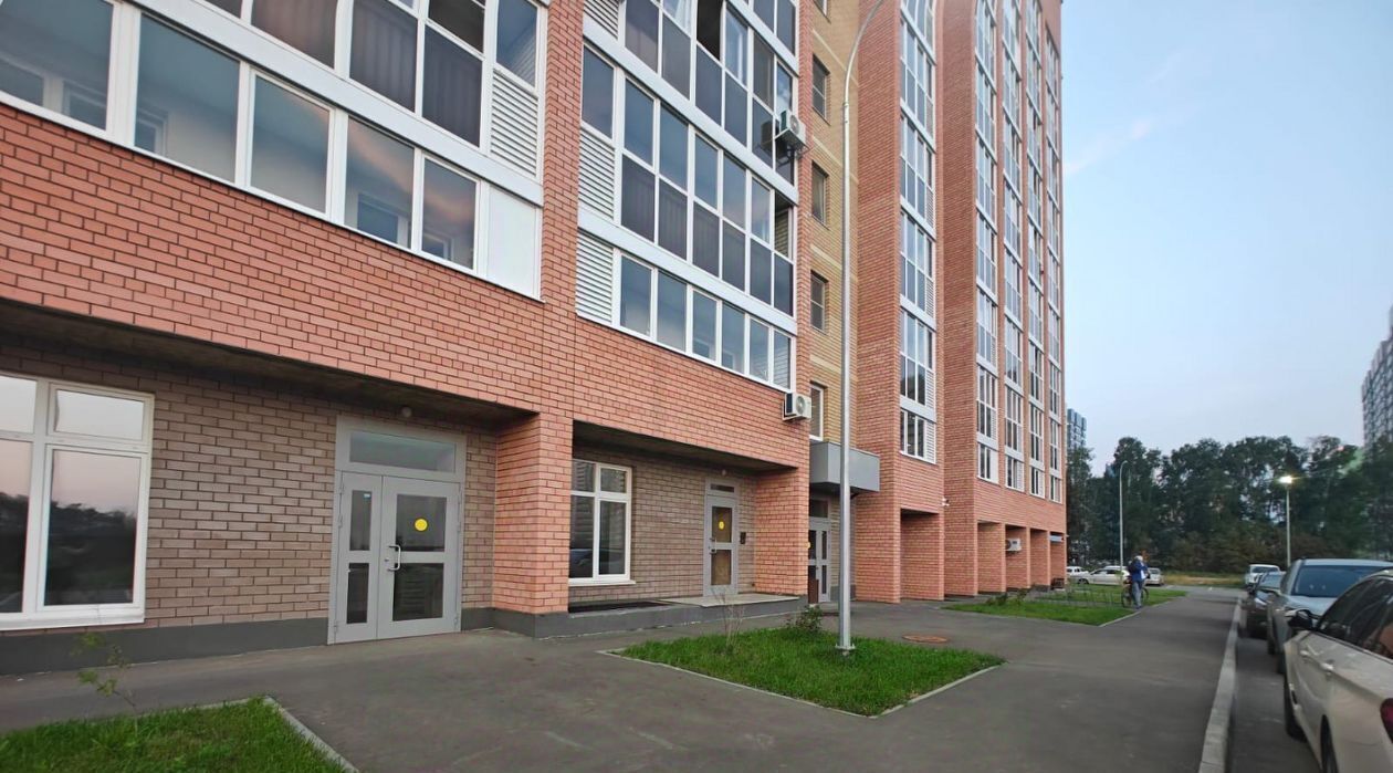 торговое помещение г Казань Авиастроительная ул Виктора Сажинова 7/11 фото 3