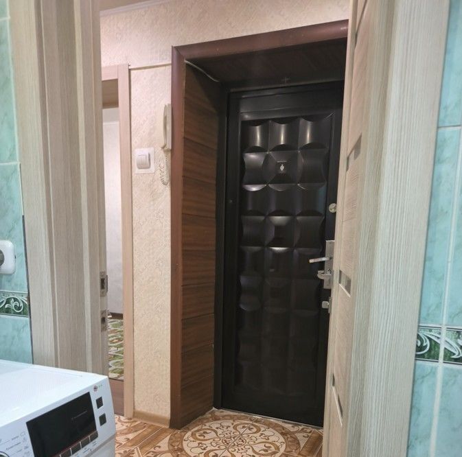 квартира г Омск р-н Кировский ул 2-я Солнечная 32 фото 14