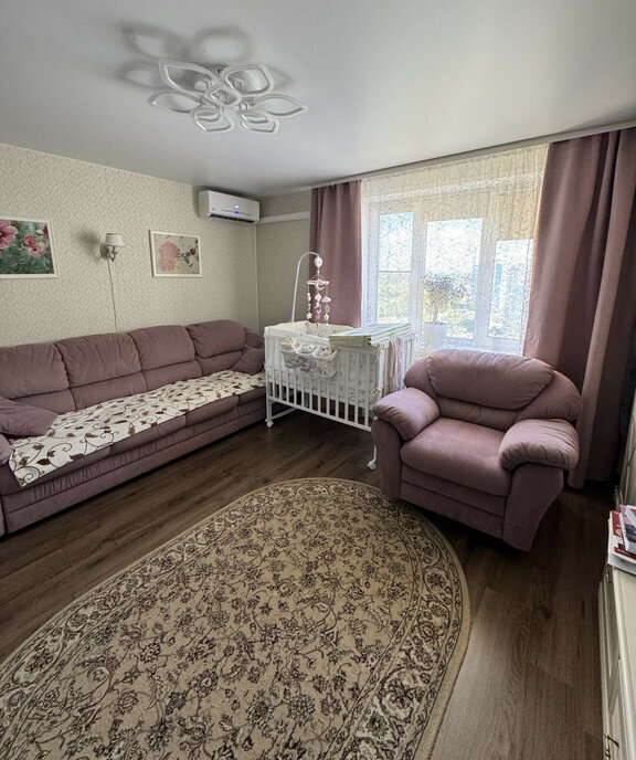 квартира г Бор Московская, улица Максима Горького, 62/6 фото 2