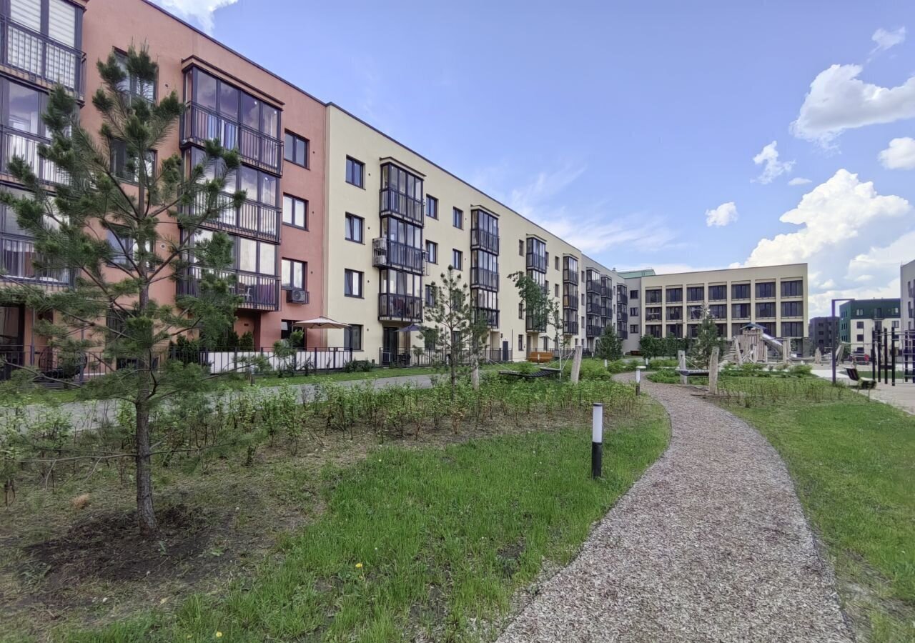 квартира г Тюмень р-н Калининский ул Александра Звягина 5 фото 3