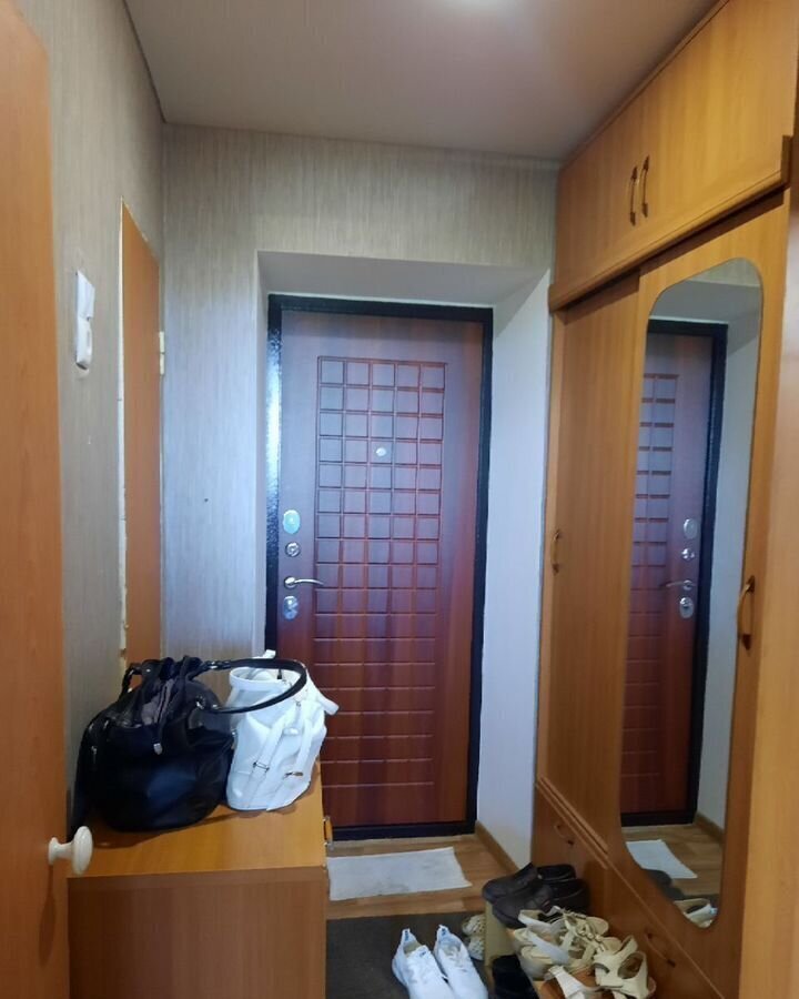 квартира г Тольятти р-н Автозаводский ул Революционная 3к/1 фото 6