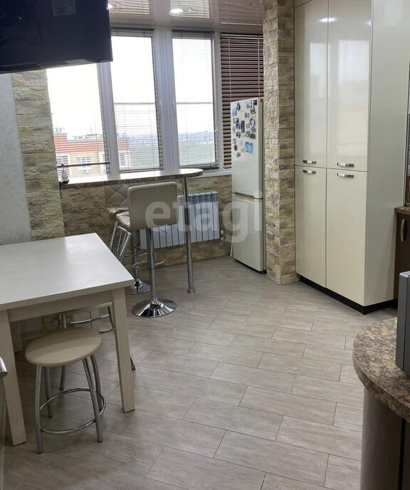 квартира г Астрахань ул Савушкина 6д фото 2