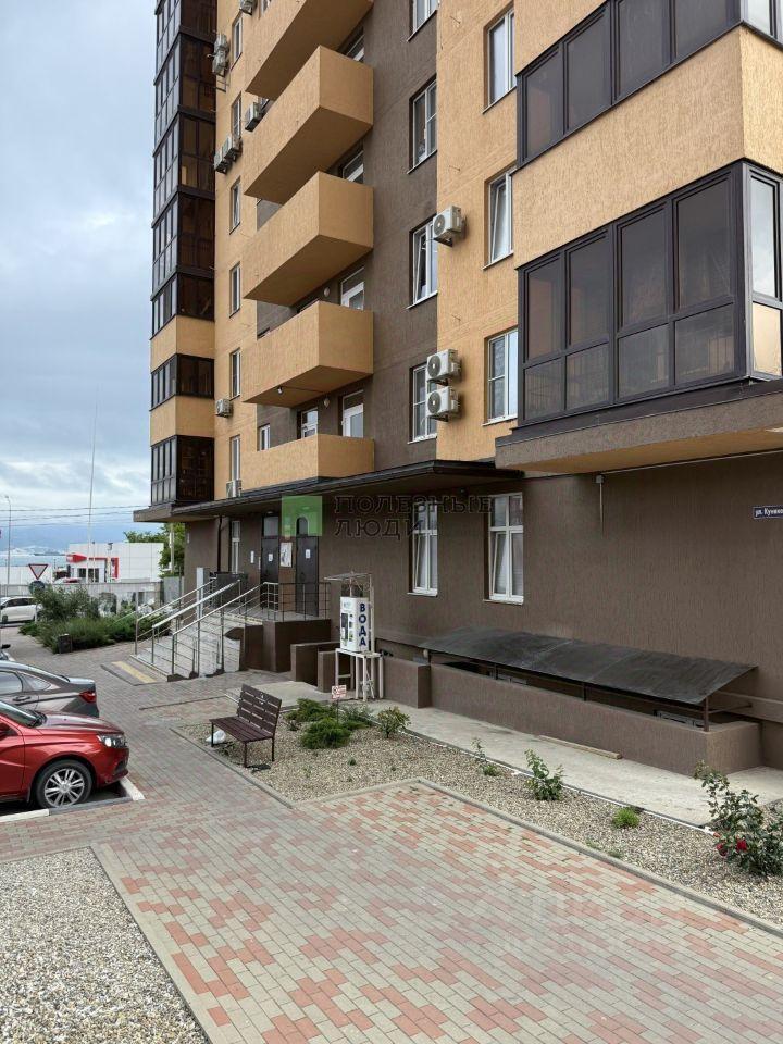 квартира г Новороссийск р-н Южный ул Куникова 1 фото 2