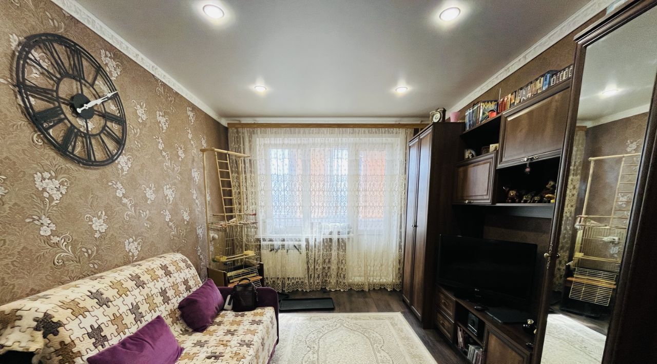 квартира г Тольятти р-н Автозаводский ул Юбилейная 23 фото 1