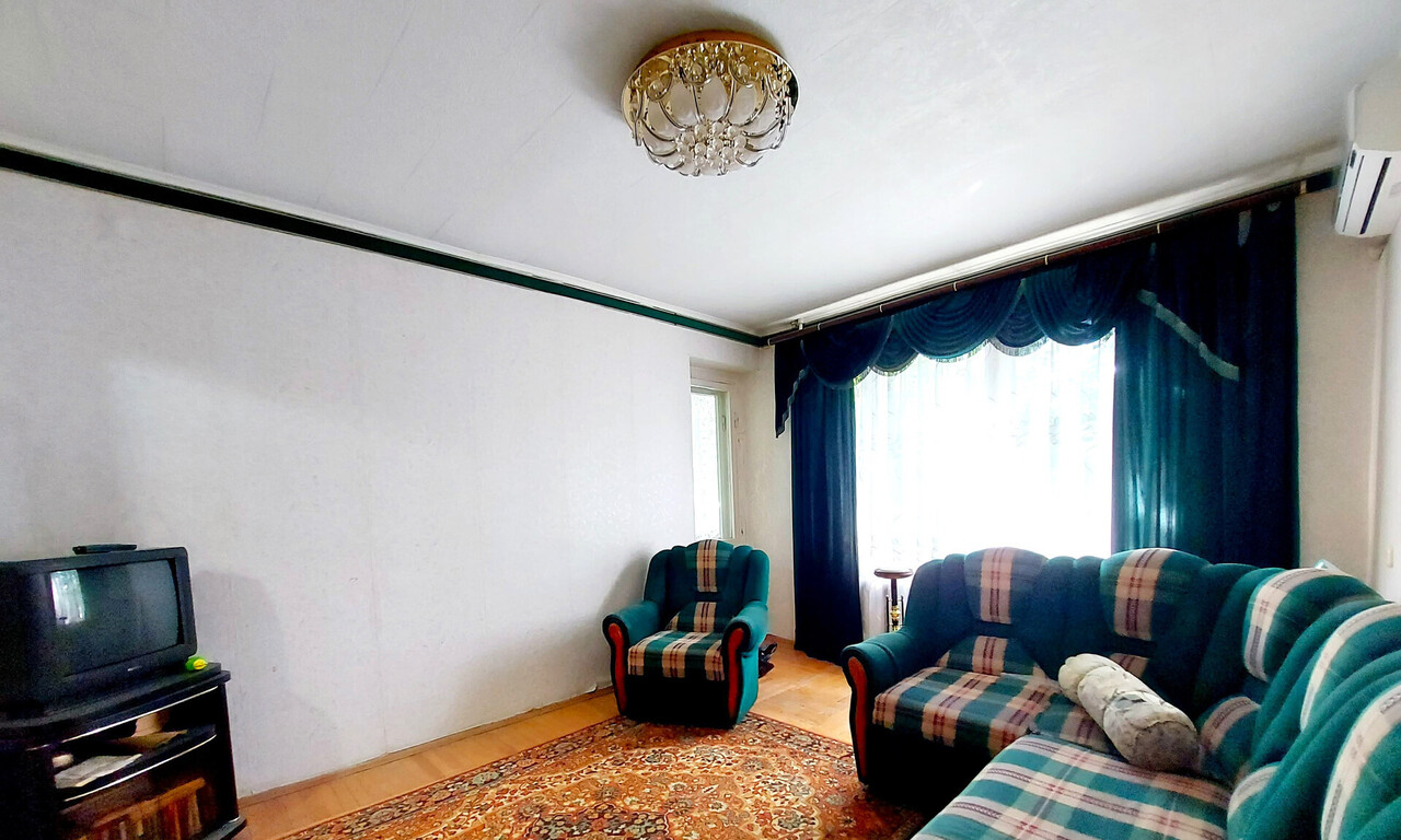 квартира р-н Ейский г Ейск ул Горького 11/2 фото 1