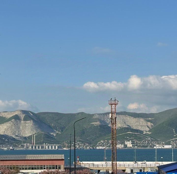 квартира г Новороссийск р-н Южный пр-кт Ленина 52а фото 11