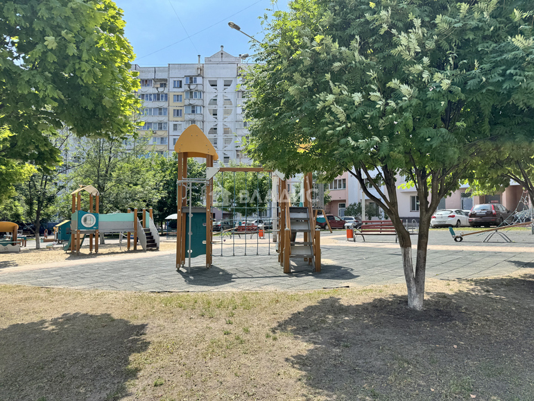 квартира г Белгород Западный ул Есенина 8а фото 3