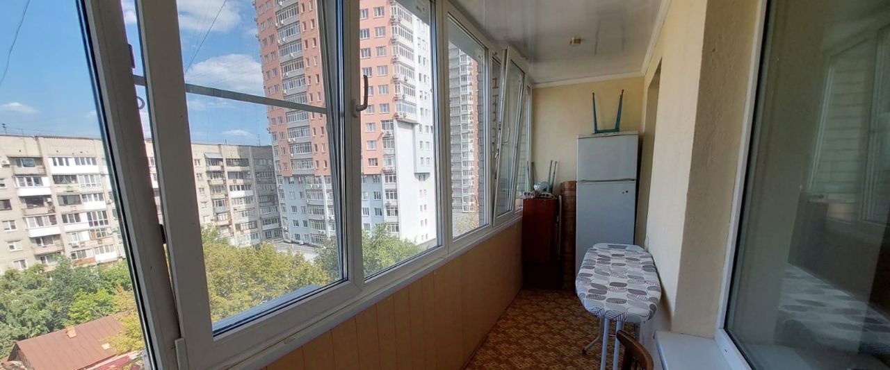 квартира г Саратов р-н Октябрьский ул им Мичурина И.В. 62/64 фото 4