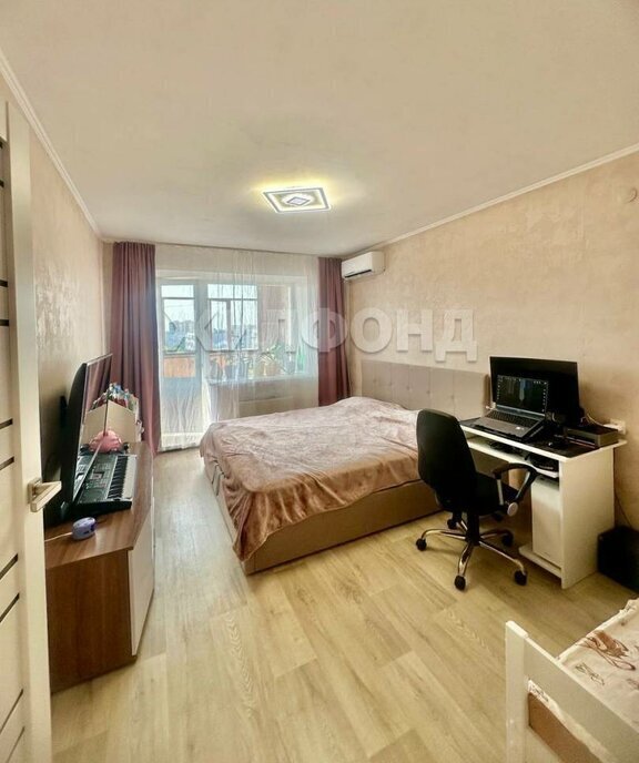 квартира г Тольятти 16-й квартал б-р Цветной 16а фото 2