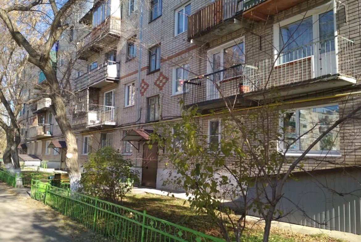 квартира г Яровое ул 40 лет Октября 6а фото 1