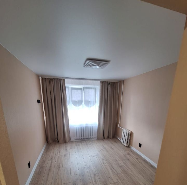 квартира г Великий Новгород ул Космонавтов 8 фото 3