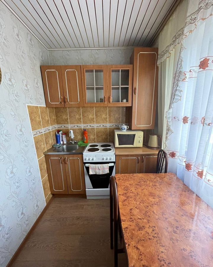квартира г Братск ул. Зверева, 4 фото 2