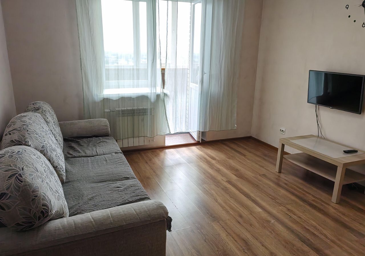 квартира г Омск р-н Центральный ул Челюскинцев 98а фото 2
