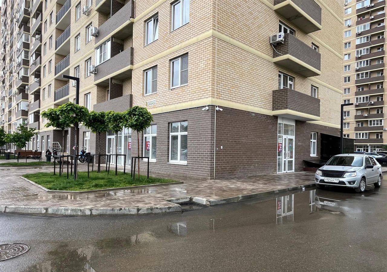 торговое помещение г Краснодар р-н Прикубанский ул им. лётчика Позднякова 2к/19 фото 4